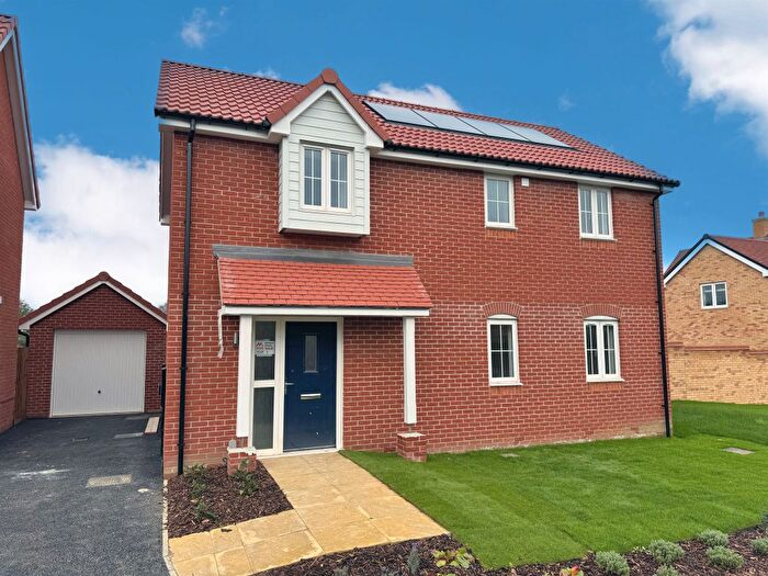 4 Bedroom Detached House For Sale In Larkspur Circle, Thurston, Bury St. Edmunds, IP31