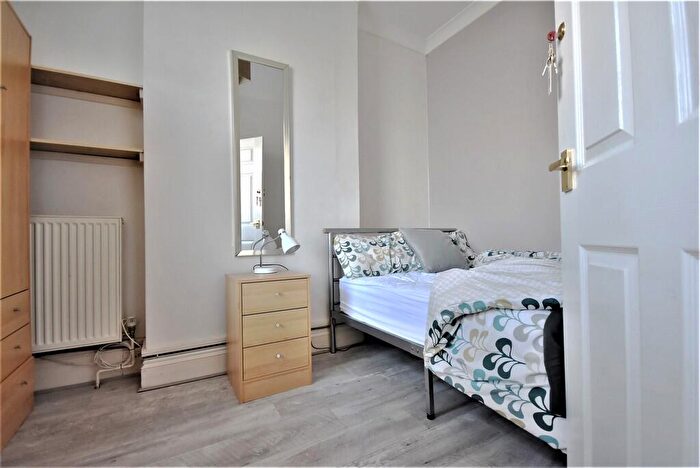 4 Bedroom Terraced House To Rent In Northfield Road, Coventry, CV1