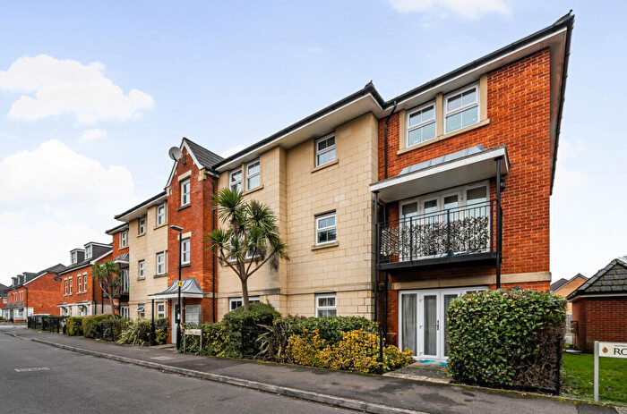 2 Bedroom Apartment For Sale In Cirrus Drive, Shinfield, Reading, RG2