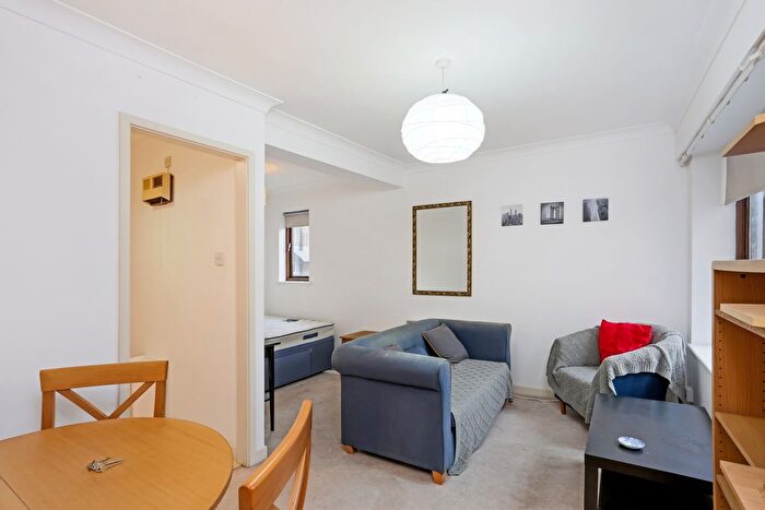 Studio To Rent In Carrara Wharf, Ranelagh Gardens, London, SW6