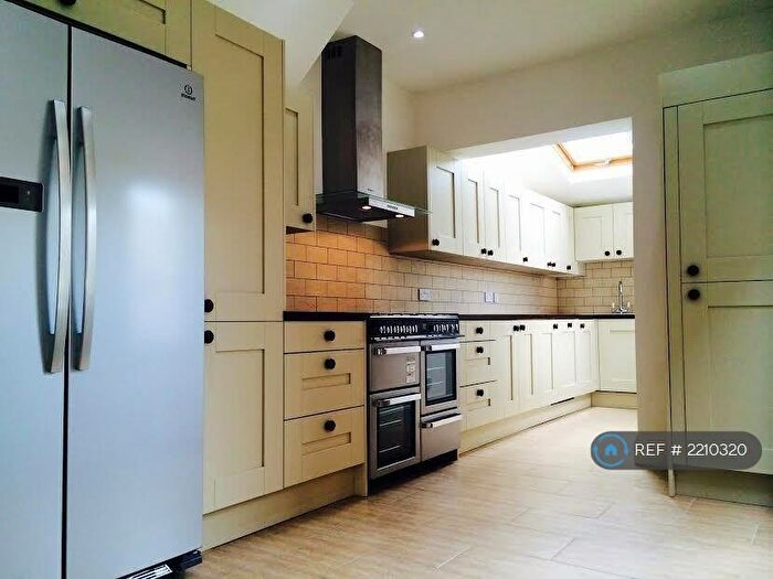 3 Bedroom Terraced House To Rent In Beaumont Road, Birmingham, B30