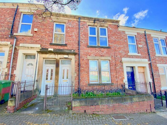 3 Bedroom Flat To Rent In Westminster Street, Bensham, Gateshead, NE8