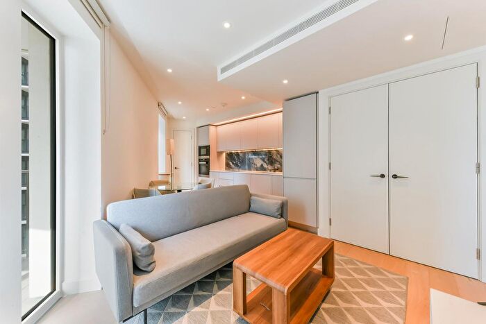 1 Bedroom Flat To Rent In Lincoln Apartments, White City Living, London, W12