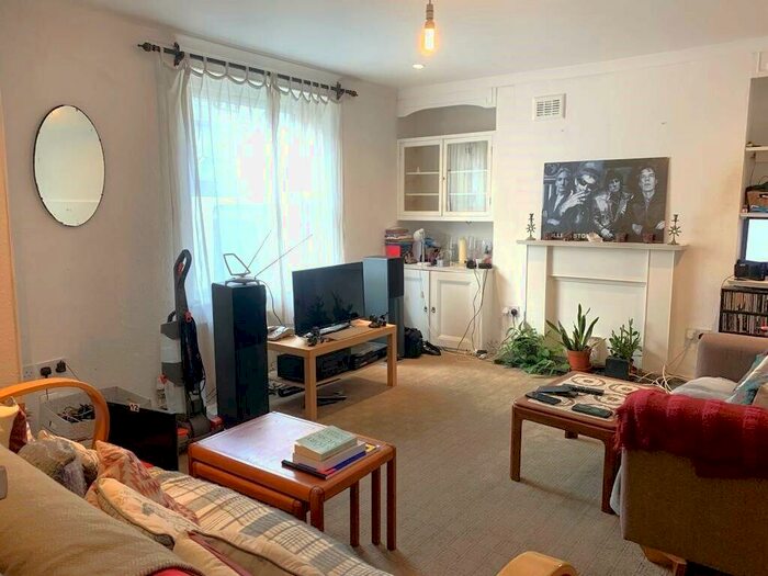 1 Bedroom Flat To Rent In New North Road, Essex Road, N1