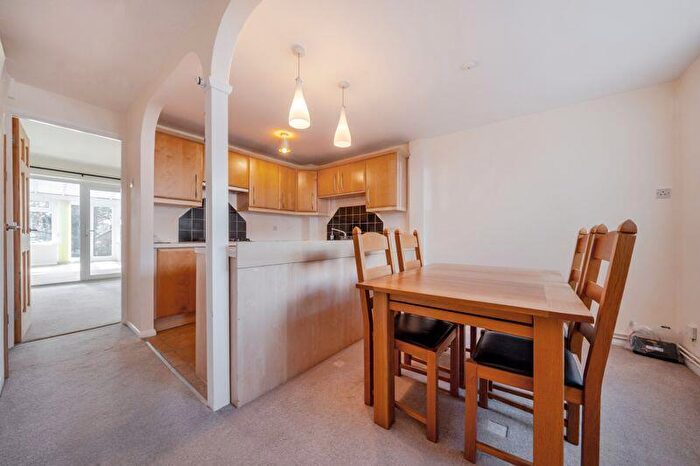 3 Bedroom Terraced House For Sale In Durham Mews, Banbury - Deceptively Spacious, OX16