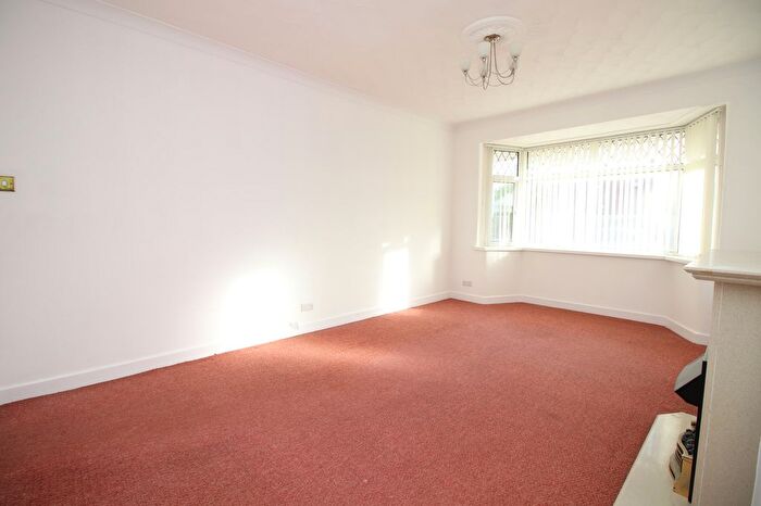 2 Bedroom Bungalow For Sale In North Drive, Thornton-Cleveleys, FY5