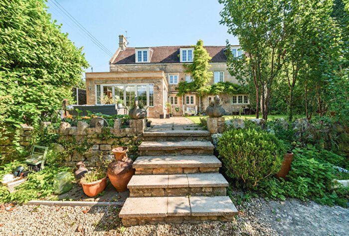 4 Bedroom Semi-Detached House For Sale In Dunkerton, Bath, Somerset, BA2