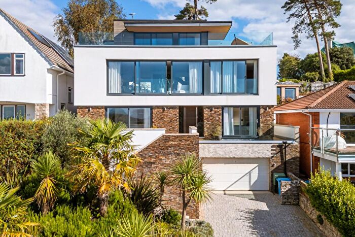 5 Bedroom Detached House To Rent In Lilliput, Poole, Dorset, BH14