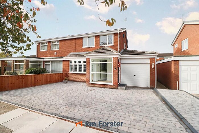 3 Bedroom Property For Sale In Windsor Court, Kingston Park, Newcastle Upon Tyne, NE3