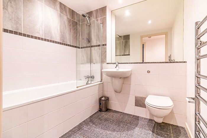 2 Bedroom Apartment To Rent In Simpson Street, Manchester, M4