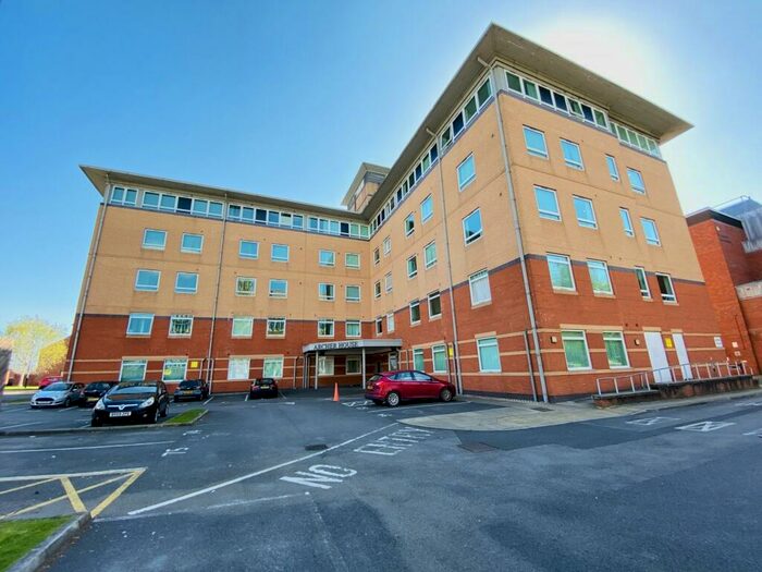 1 Bedroom Flat To Rent In John Street, Stockport, SK1