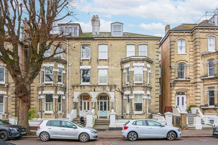 1 Bedroom Flat To Rent In Salisbury Road, Hove, BN3