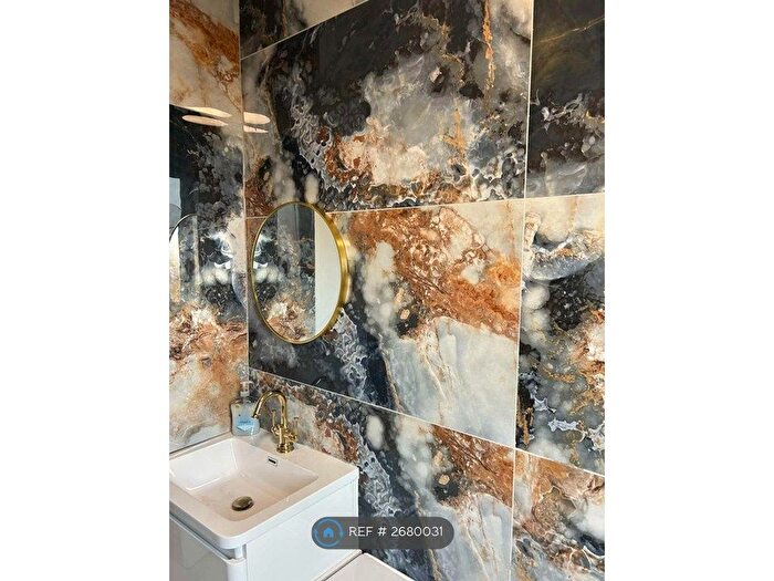 3 Bedroom Terraced House To Rent In Burton Road, Barnsley, S71