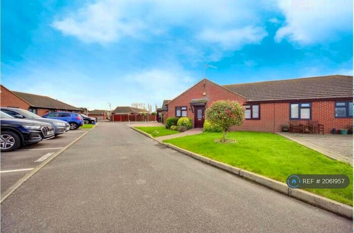 2 Bedroom Bungalow To Rent In Niwrim Way, Minster On Sea, Sheerness, ME12