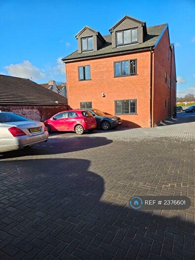 2 Bedroom Flat To Rent In Lower High Street, Cradley Heath, B64