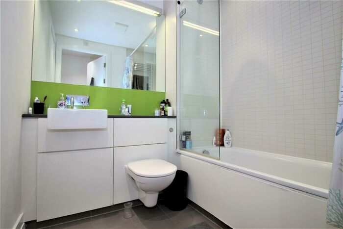 2 Bedroom Apartment To Rent In The Quad, Highcross Street, Leicester, LE1