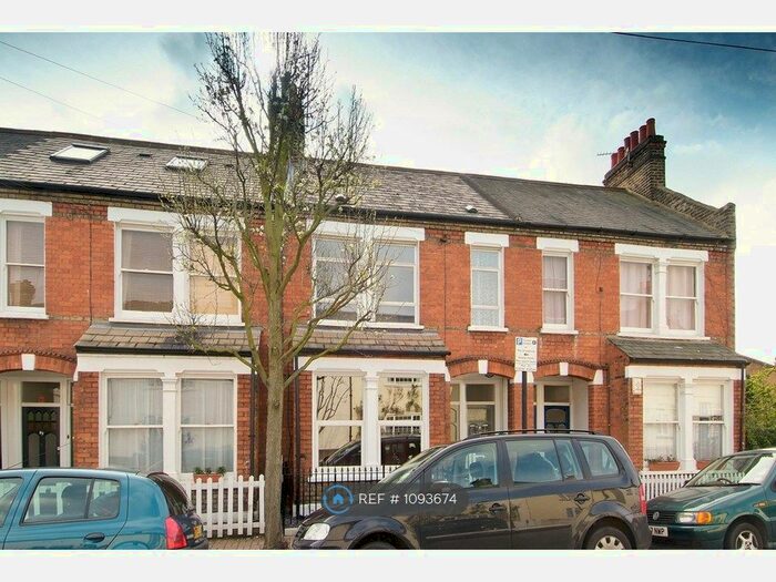 2 Bedroom Flat To Rent In Southfields, London, SW18