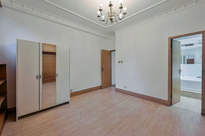 1 Bedroom Flat To Rent In Princes Gate, South Kensington, London, SW7