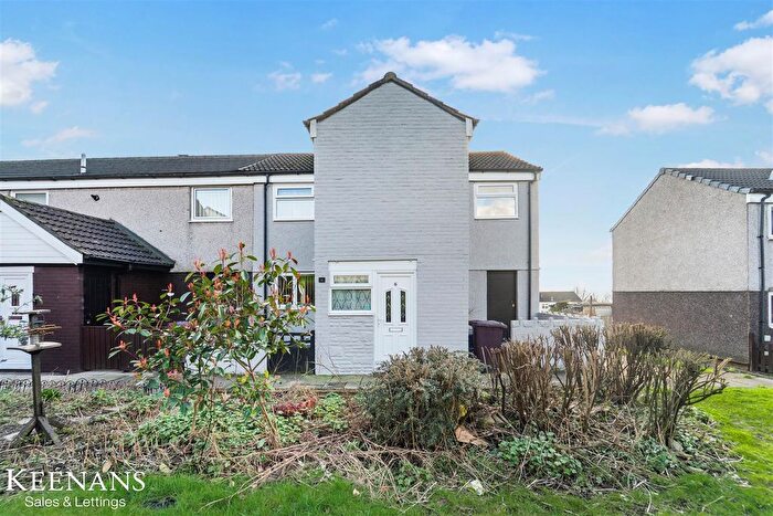 4 Bedroom End Terrace House For Sale In Sunningdale Gardens, Burnley, BB10