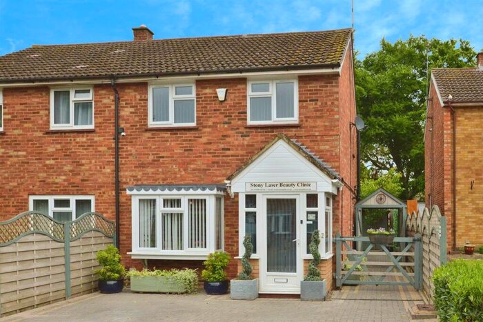 2 Bedroom Semi-Detached House To Rent In Chestnut Close, Stony Stratford, Milton Keynes, MK11