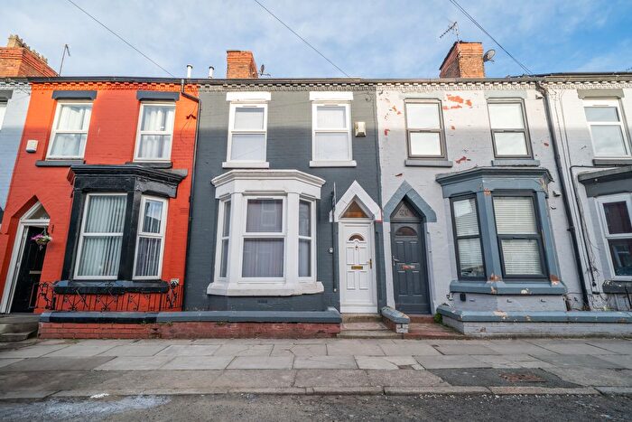 4 Bedroom Terraced House To Rent In Halsbury Road, Liverpool, L6