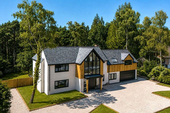 4 Bedroom Detached House For Sale In Hadrian Way, Chilworth, Southampton, Hampshire, SO16