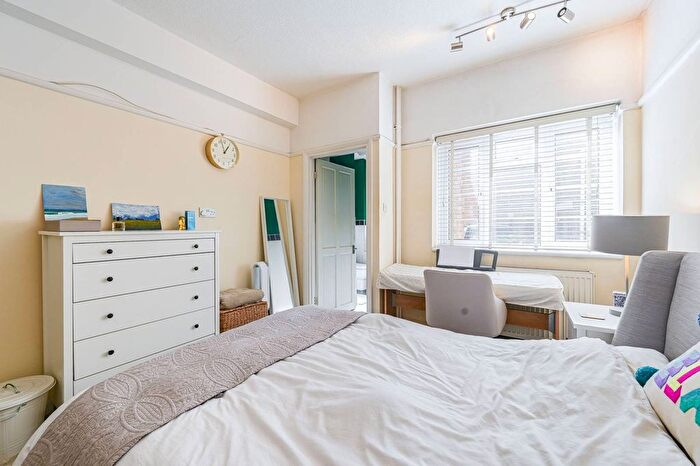 1 Bedroom Flat For Sale In Blackheath Hill, Blackheath, London, SE10