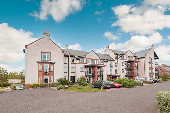 2 Bedroom Flat For Sale In Bellevue Court, Dunbar, EH42
