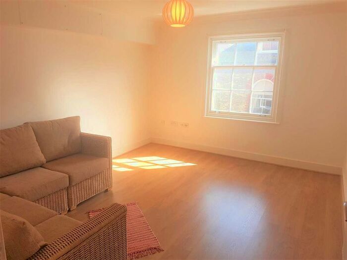 2 Bedroom Flat To Rent In Terrys Lane, Whitstable CT5