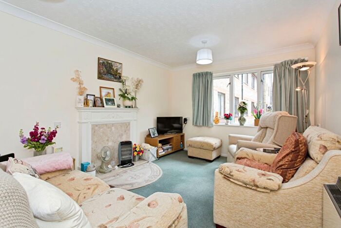 2 Bedroom Flat For Sale In Ash Grove (Burwell), Burwell, CB25
