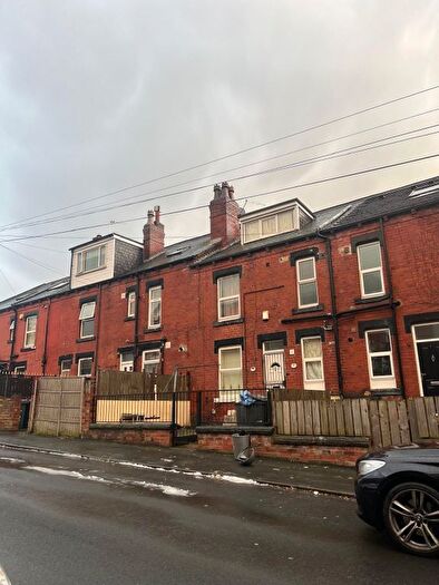 2 Bedroom Terraced House To Rent In Ashton Grove, Leeds, West Yorkshire, LS8