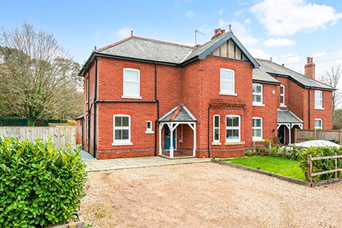 3 Bedroom End Of Terrace House For Sale In Swanmore - With Planning Permission, SO32