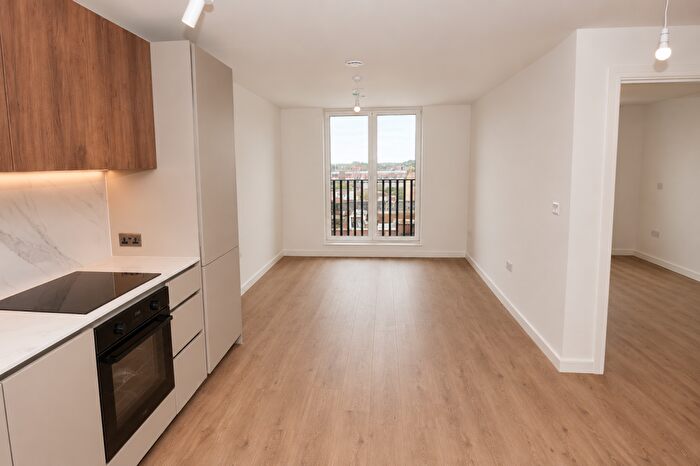 2 Bedroom Apartment To Rent In Bradford Street, Birmingham, B12