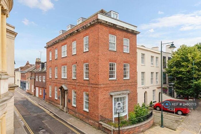 2 Bedroom Flat To Rent In Heritage House, Canterbury, CT1