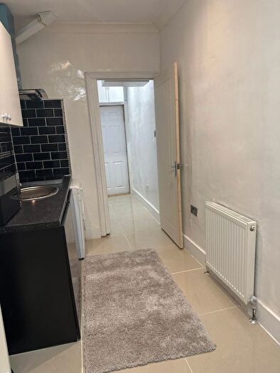 1 Bedroom Studio To Rent In Cleveland Road, Uxbridge, UB8