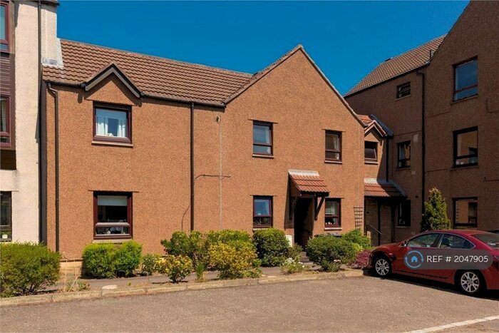 2 Bedroom Flat To Rent In Corstorphine, Edinburgh, EH12