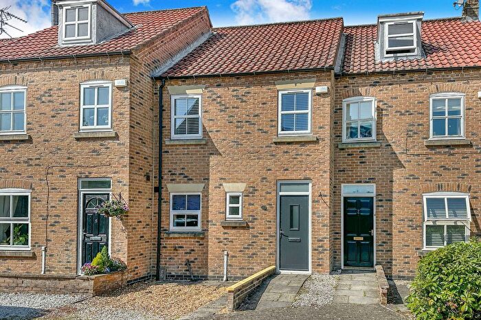 3 Bedroom Terraced House For Sale In Galegate Mews, North Newbald, York, YO43
