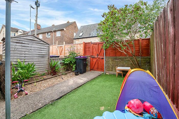 2 Bedroom Terraced House For Sale In East Street, Stamford, PE9