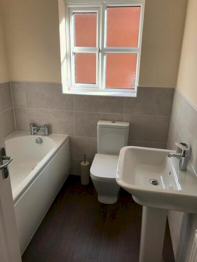 3 Bedroom Detached House To Rent In Bhullar Way, Oldbury, B69