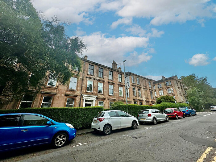 3 Bedroom Flat To Rent In Great George Street, Hillhead, Glasgow, G12