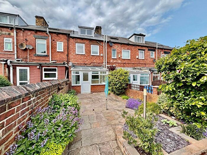 3 Bedroom Terraced House To Rent In Wall Street, Barnsley, S70