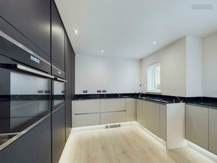 4 Bedroom Detached House For Sale In Market Rasen Way, Holbeach, PE12