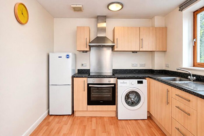 1 Bedroom Apartment To Rent In The Quadrant, Chimney Steps, Temple Quay, BS2