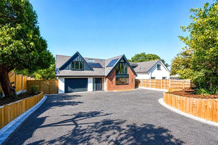 4 Bedroom Detached House For Sale In West Close, Prenton, Wirral, CH43