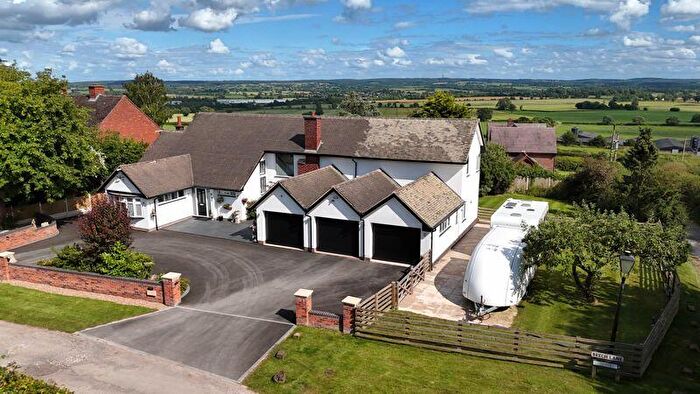 4 Bedroom Detached House For Sale In Beech Lane, Coppenhall, Stafford, ST18