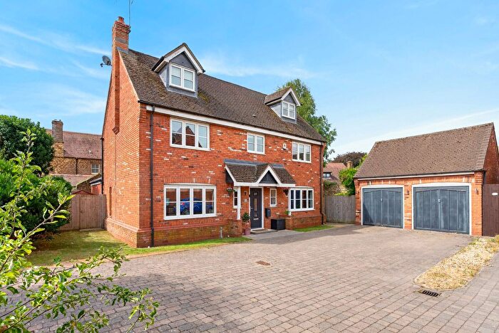 6 Bedroom Detached House For Sale In Slade Leas Middleton Cheney Banbury, Oxfordshire, OX17
