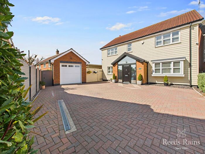 4 Bedroom Detached House For Sale In Astley Close, Hedon, Hull, East Yorkshire, HU12