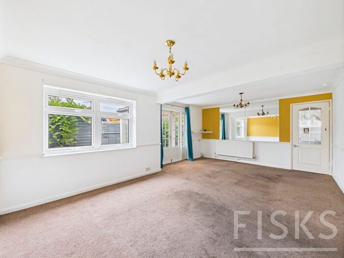 2 Bedroom Detached Bungalow For Sale In Hornsland Road, Canvey Island, SS8