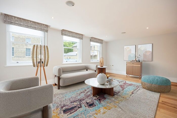 1 Bedroom Flat To Rent In Cavalry Square, London, SW3