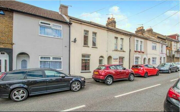 3 Bedroom House To Rent In Cliffe Road, Rochester, ME2